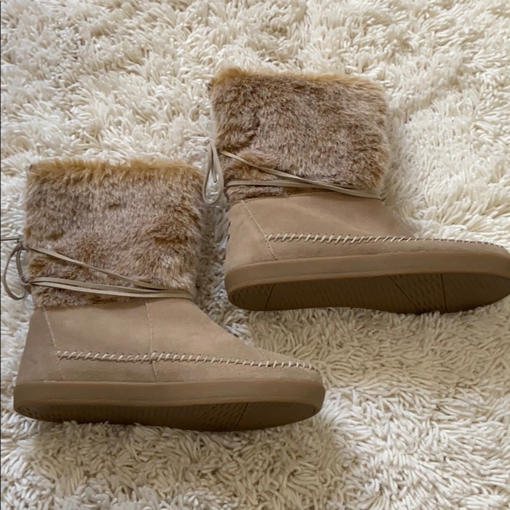 Brown boots